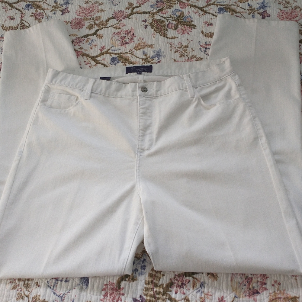 NYDJ NWOT White Jeans SZ 16W